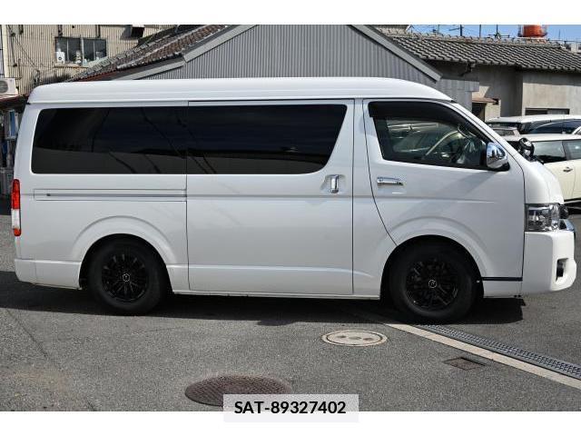 Toyota HIACE VAN 2017-07 7796610-5