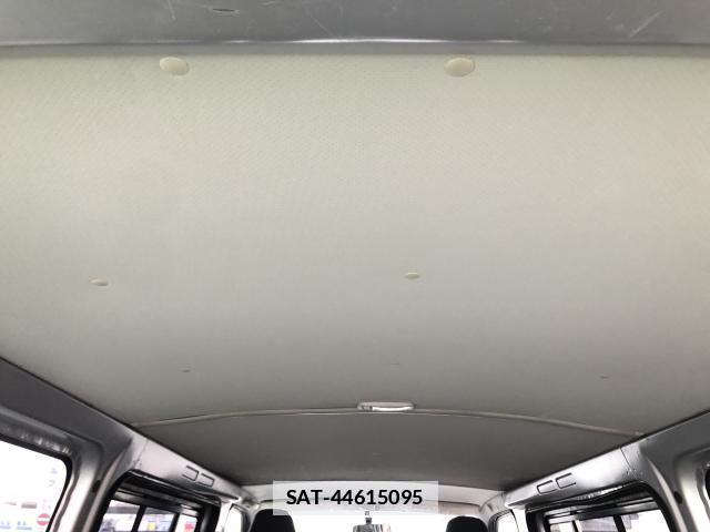 Toyota HIACE VAN 2013-12 7797328-16