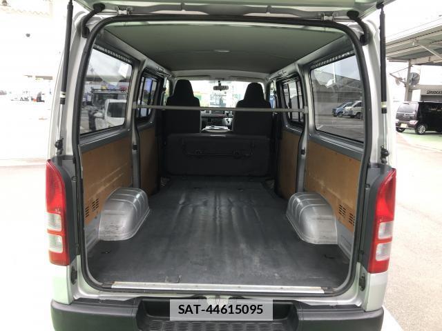 Toyota HIACE VAN 2013-12 7797328-18