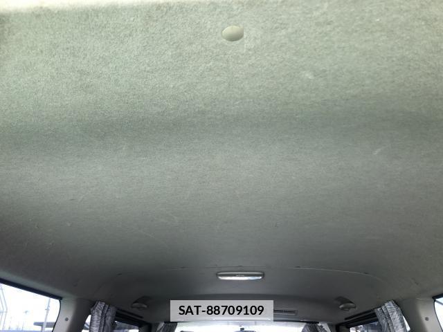 Toyota HIACE VAN 2006-01 7797330-17