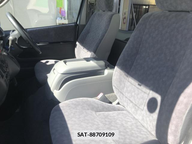Toyota HIACE VAN 2006-01 7797330-8