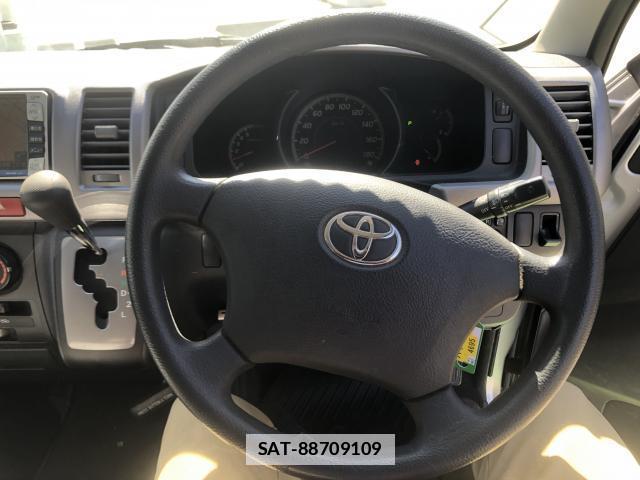 Toyota HIACE VAN 2006-01 7797330-9