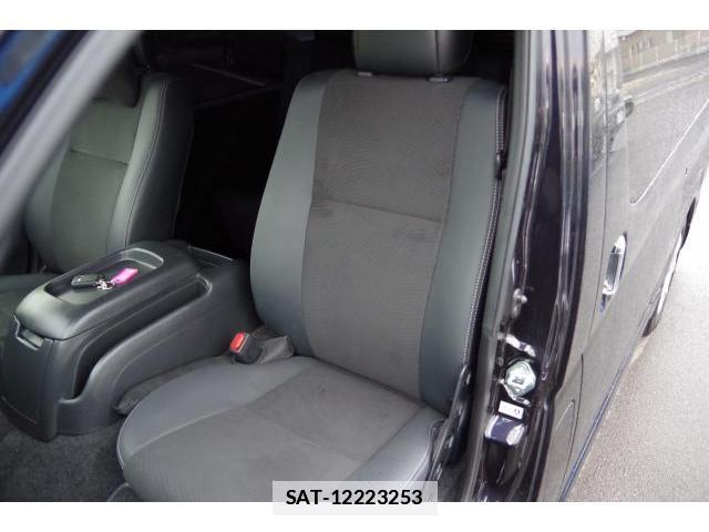 Toyota HIACE VAN 2024-08 7798115-15
