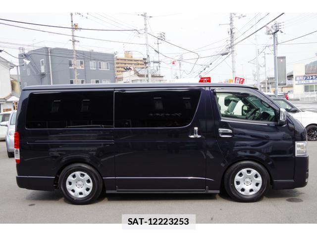 Toyota HIACE VAN 2024-08 7798115-2