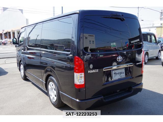 Toyota HIACE VAN 2024-08 7798115-3