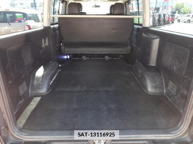Toyota HIACE VAN 2010-11 7798819-6
