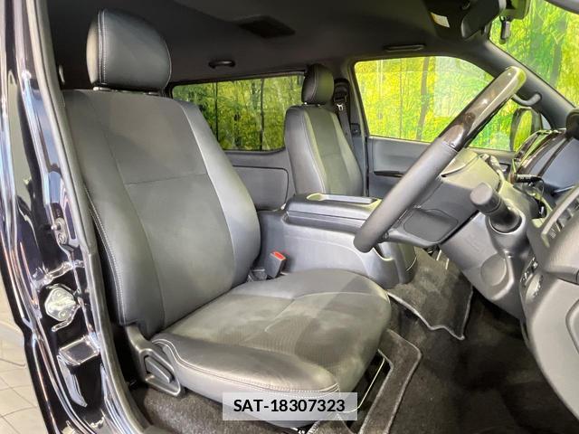 Toyota HIACE VAN 2023-03 7799418-7