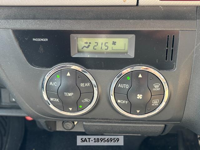 Toyota HIACE VAN 2011-01 7800361-13