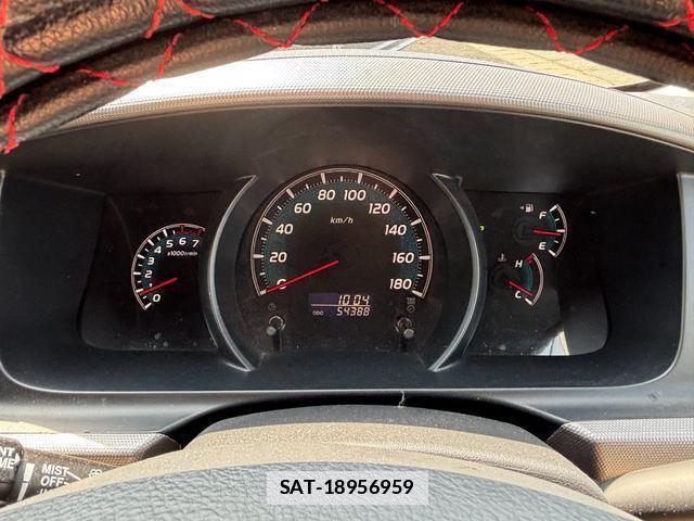Toyota HIACE VAN 2011-01 7800361-9