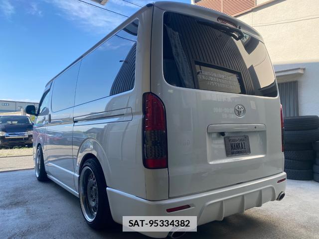 Toyota HIACE VAN 2010-12 7800785-11