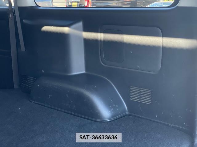 Toyota HIACE VAN 2015-09 7801007-14