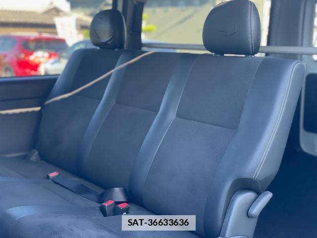 Toyota HIACE VAN 2015-09 7801007-16