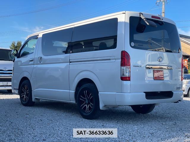 Toyota HIACE VAN 2015-09 7801007-8