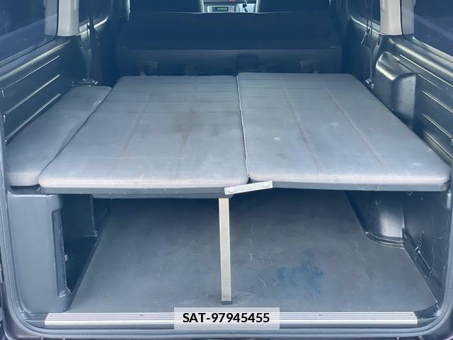 Toyota HIACE VAN 2014-08 7801008-13