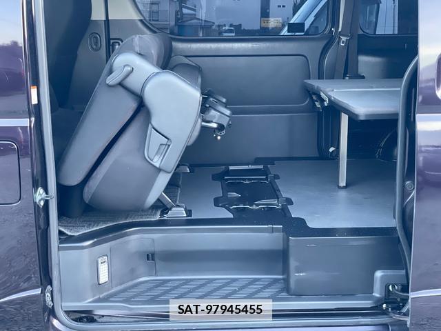 Toyota HIACE VAN 2014-08 7801008-17