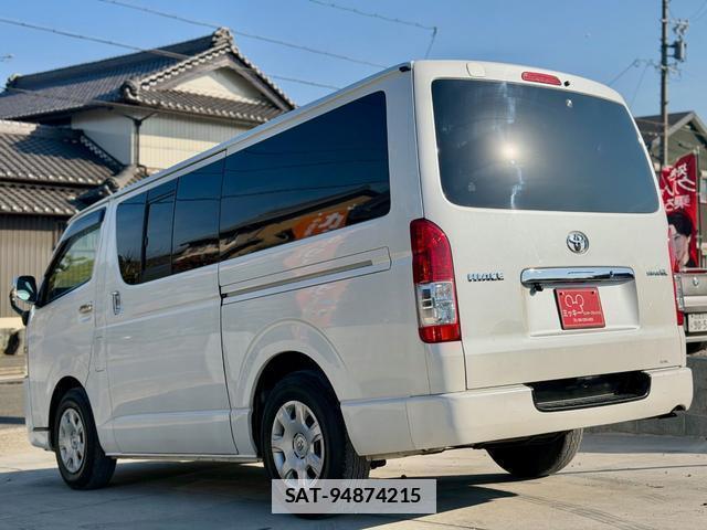 Toyota HIACE VAN 2013-05 7801009-3