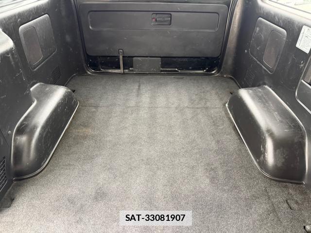 Toyota HIACE VAN 2014-12 7801013-7