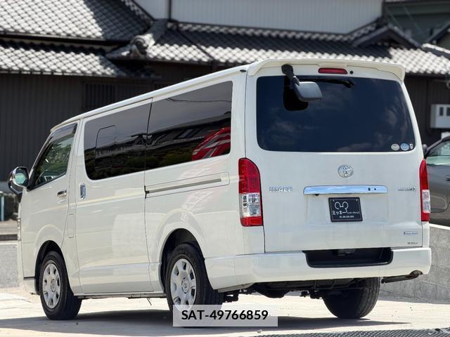 Toyota HIACE VAN 2014-03 7801014-3