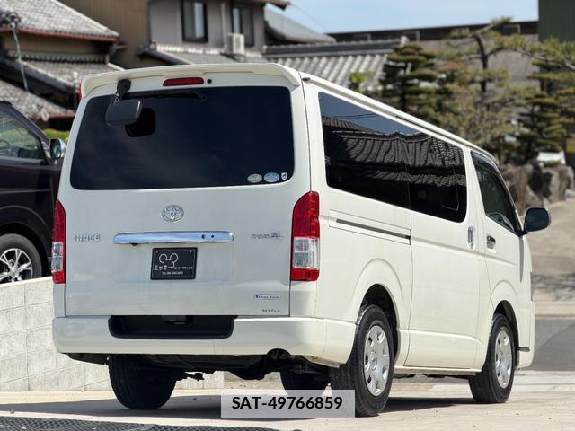 Toyota HIACE VAN 2014-03 7801014-4