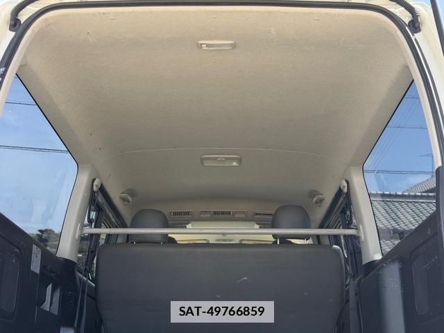 Toyota HIACE VAN 2014-03 7801014-8