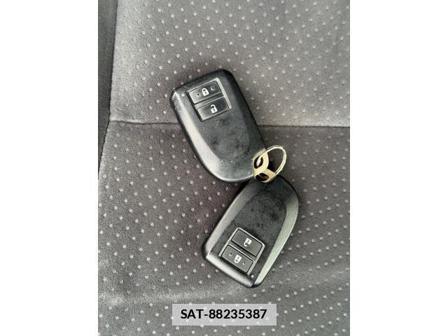 Toyota HIACE VAN 2015-08 7801015-17