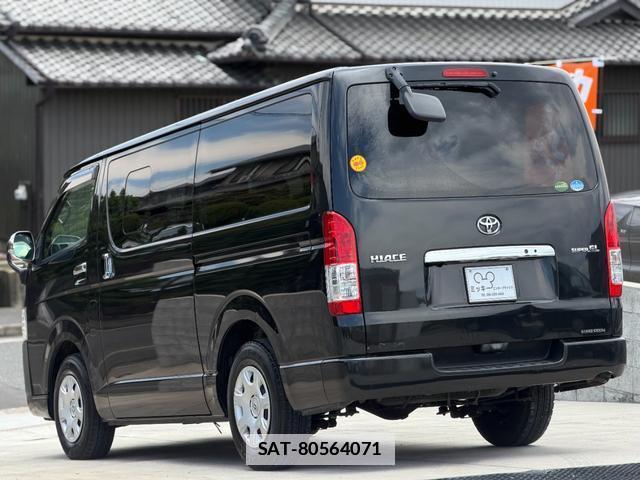 Toyota HIACE VAN 2015-10 7801018-3