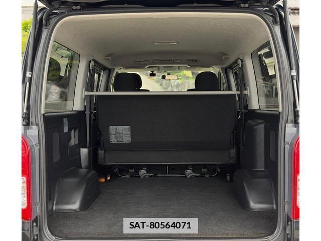 Toyota HIACE VAN 2015-10 7801018-5
