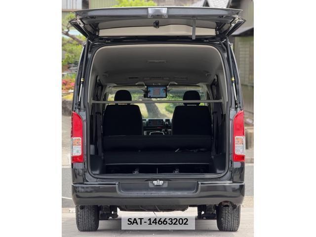 Toyota HIACE VAN 2014-12 7801022-5