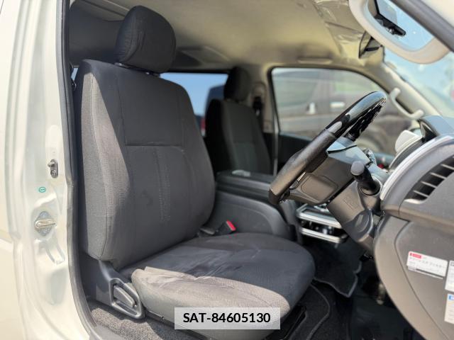 Toyota HIACE VAN 2016-05 7801023-12