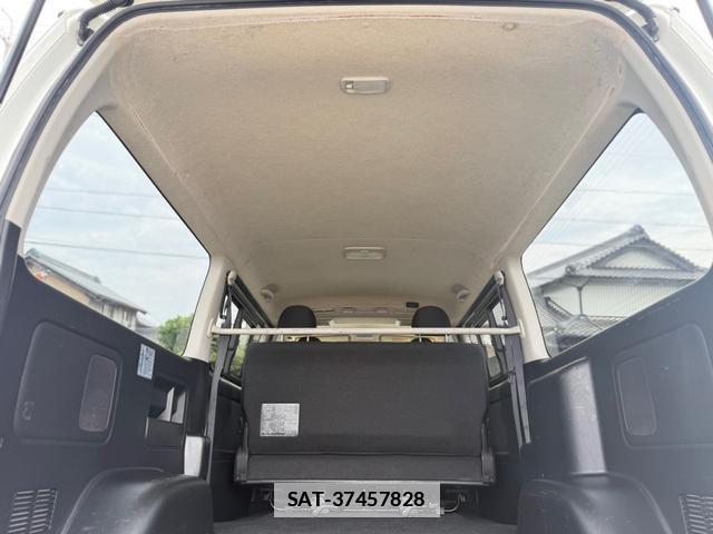 Toyota HIACE VAN 2015-09 7801025-11