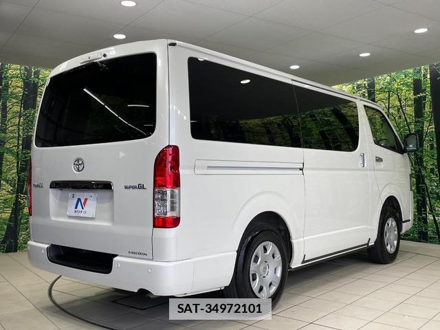 Toyota HIACE VAN 2024-06 7801572-16