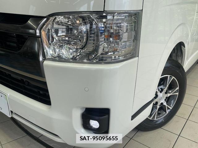 Toyota HIACE VAN 2025 7801573-11