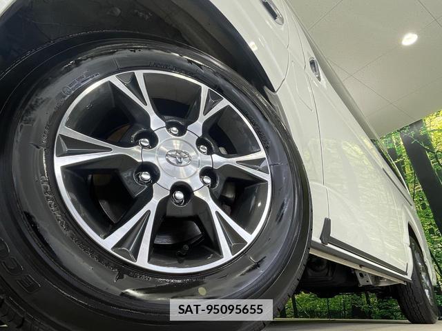 Toyota HIACE VAN 2025 7801573-12