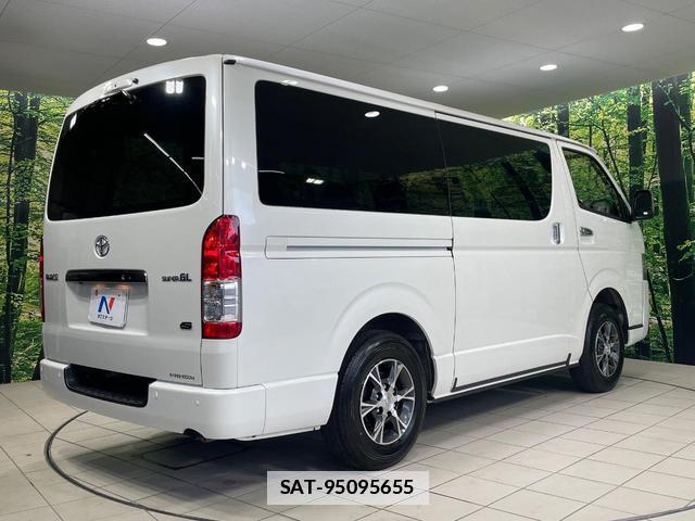 Toyota HIACE VAN 2025 7801573-16