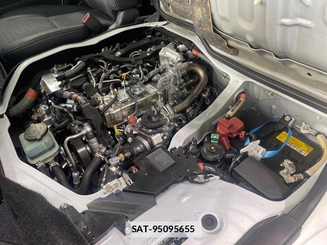 Toyota HIACE VAN 2025 7801573-17