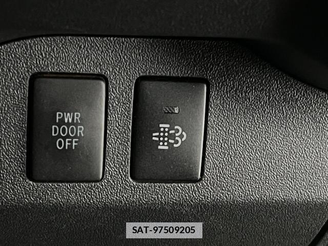 Toyota HIACE VAN 2014-06 7801933-11