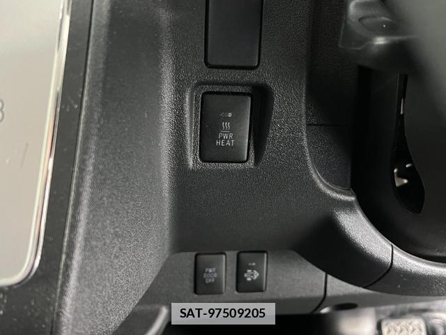 Toyota HIACE VAN 2014-06 7801933-16