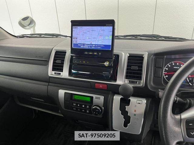 Toyota HIACE VAN 2014-06 7801933-7