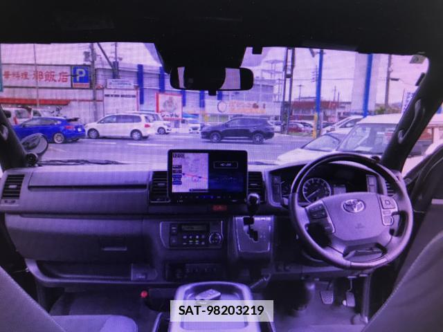 Toyota HIACE VAN 2022-06 7802155-14