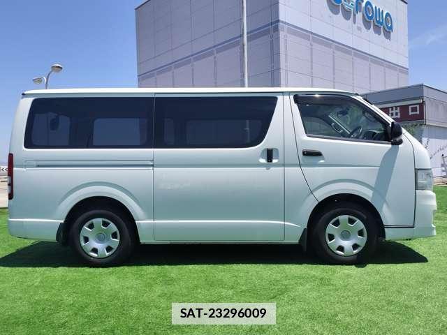 Toyota HIACE VAN 2013-02 7802351-18
