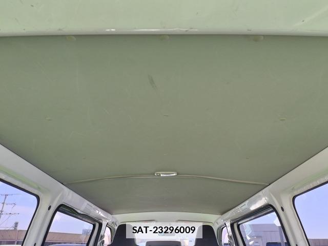 Toyota HIACE VAN 2013-02 7802351-6