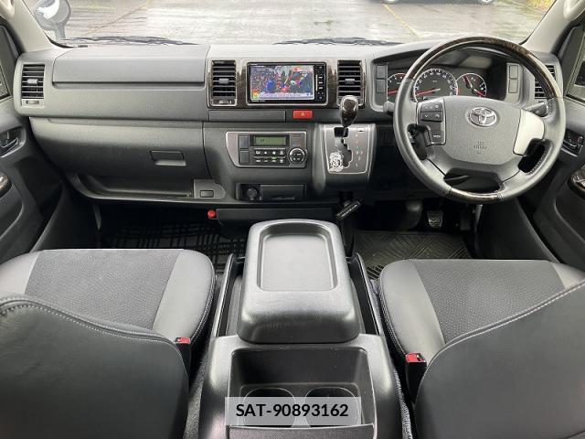 Toyota HIACE VAN 2017-03 7803133-3