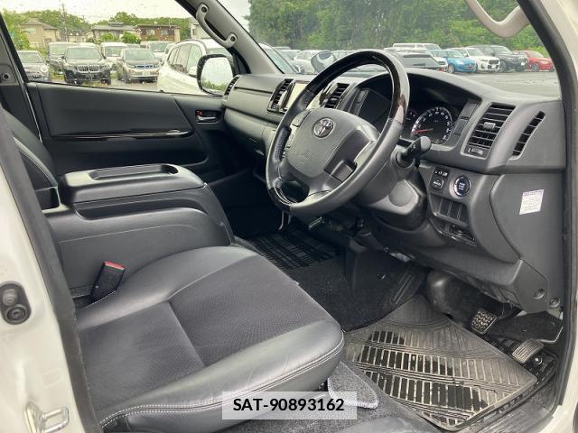 Toyota HIACE VAN 2017-03 7803133-4