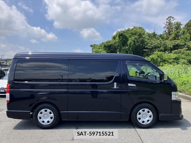 Toyota HIACE VAN 2024-04 7803156-2