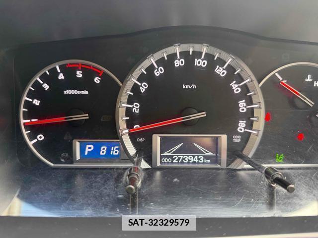 Toyota HIACE VAN 2018-07 7803756-17