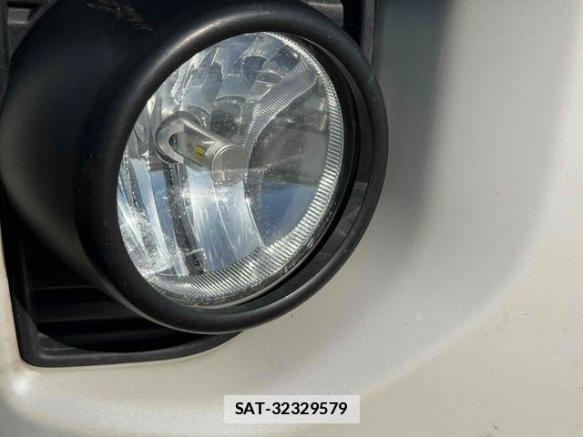 Toyota HIACE VAN 2018-07 7803756-19
