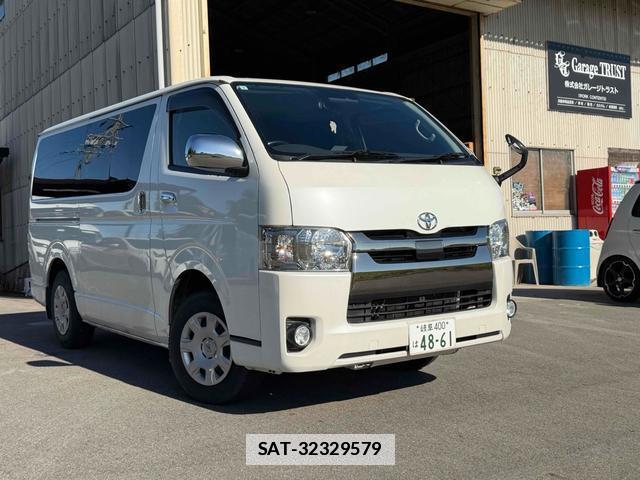 Toyota HIACE VAN 2018-07 7803756-2