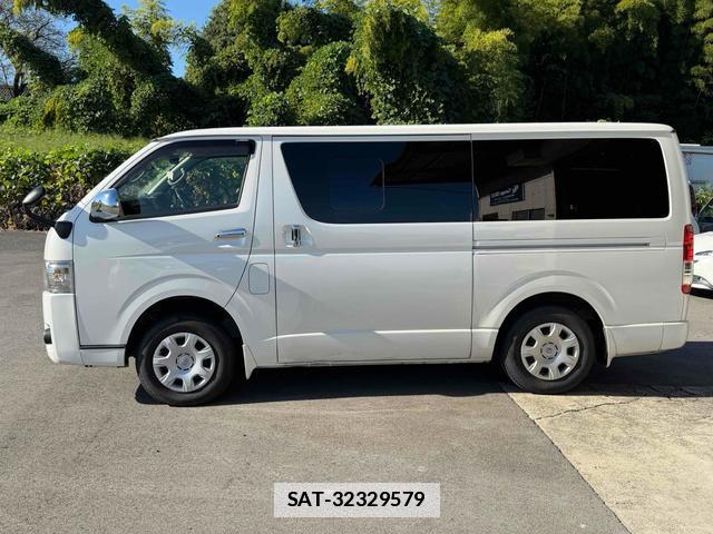 Toyota HIACE VAN 2018-07 7803756-4