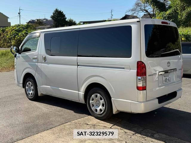 Toyota HIACE VAN 2018-07 7803756-7