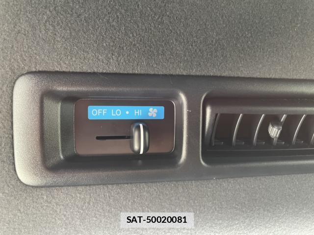 Toyota HIACE VAN 2024-05 7804012-5